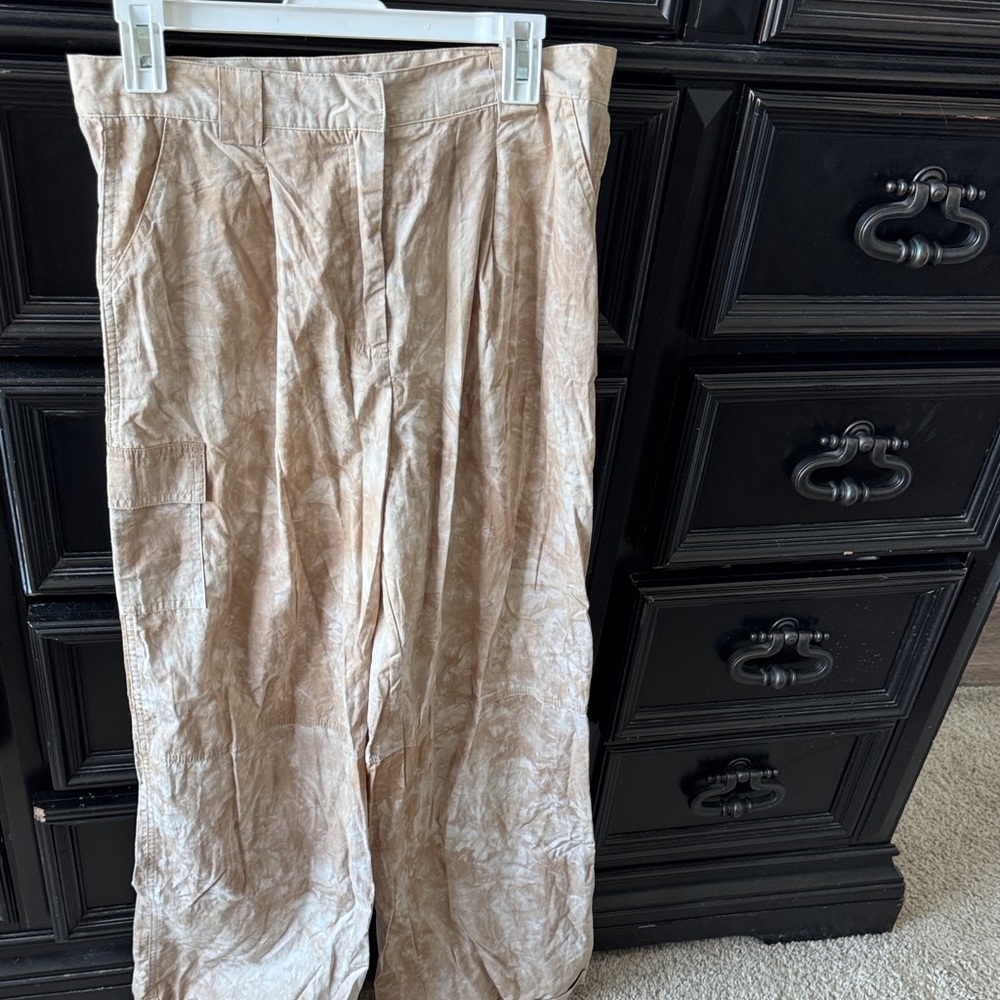 Boohoo Beige Tie-Dye cargo Pants size 10
